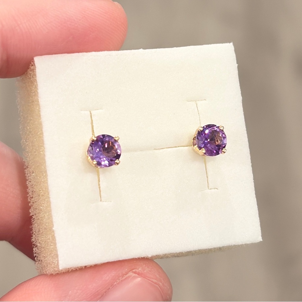 14K Amethyst Stud Earrings, Dainty Round Solitaire, Light Purple, Yellow Gold - Picture 6 of 13